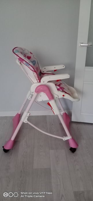 Детский столик для кормления.