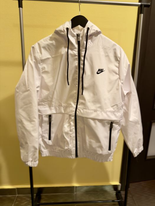 Jacheta Nike dri-fit windbreaker(fâș)model 2026(S-XXL) livrare oriunde