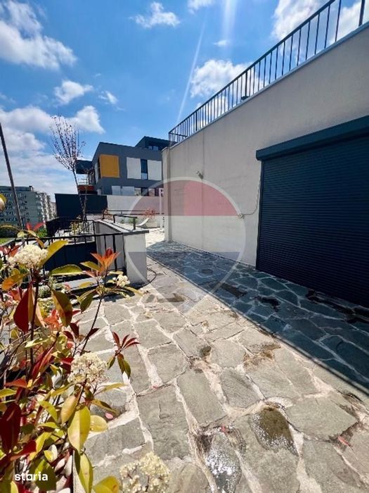 Penthouse cu terasa 101mp în zona Dristor