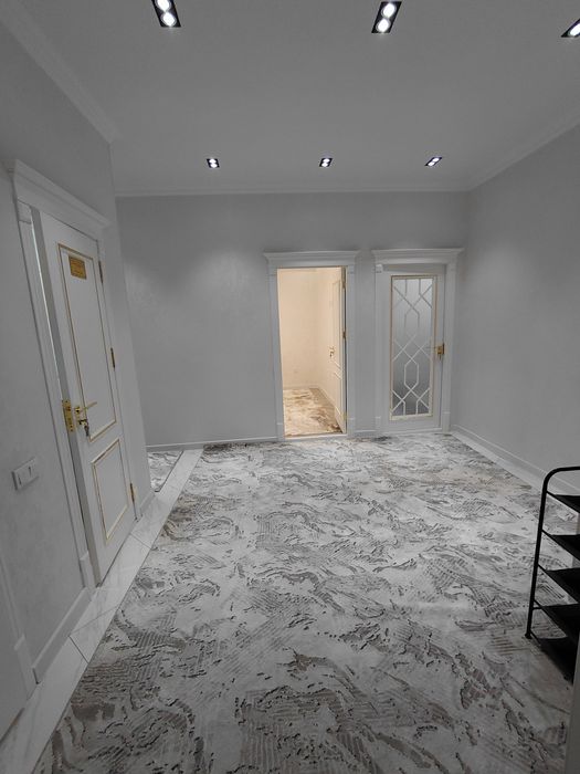 3 xona kvartira sotiladi