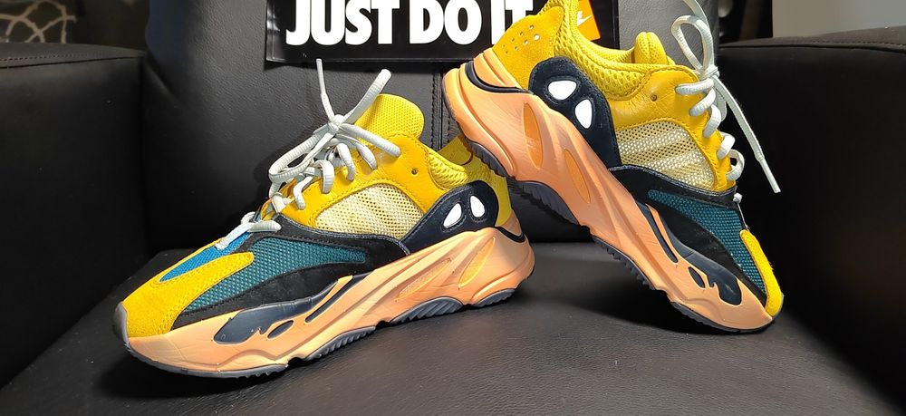 Adidas Yeezy Boost 700,номер 38