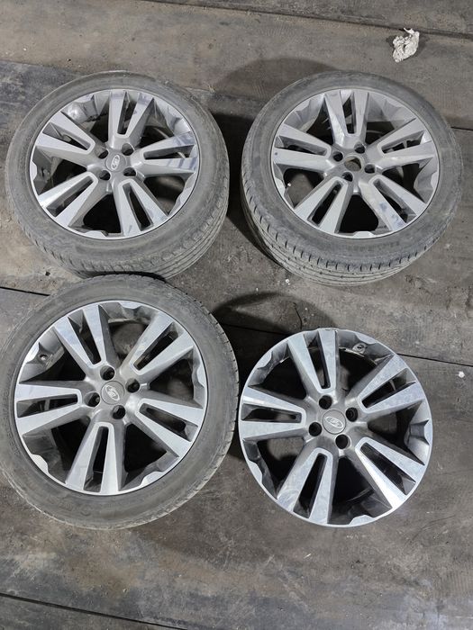 Продам диски R17 с неполный комплектом шин 4×100