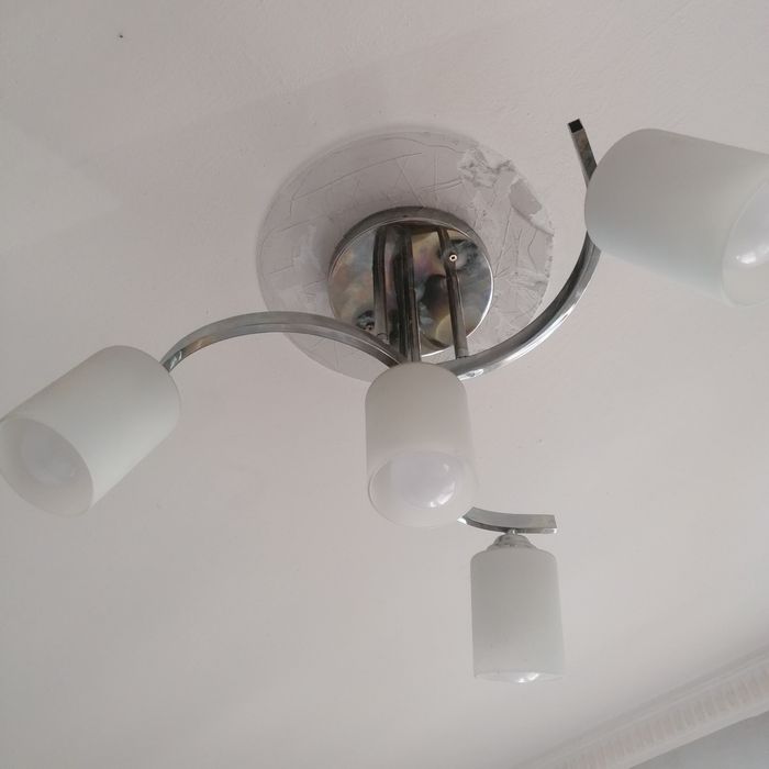 Полюлей с четири лампи