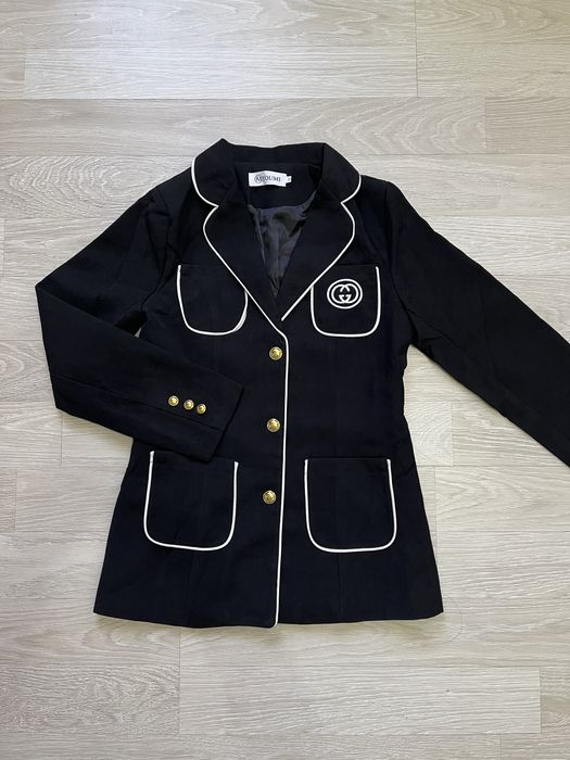 Женский пиджак размер М