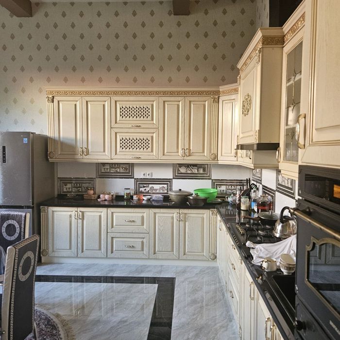 Амир Темур!М.Улугбекский р-н.Про-ся 6-соток евродом 12-комнат