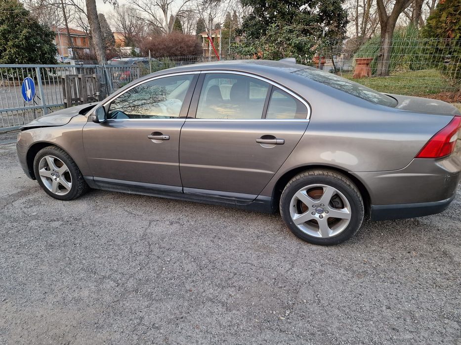 Volvo S80 2.4 186 к.с. 2009 г.