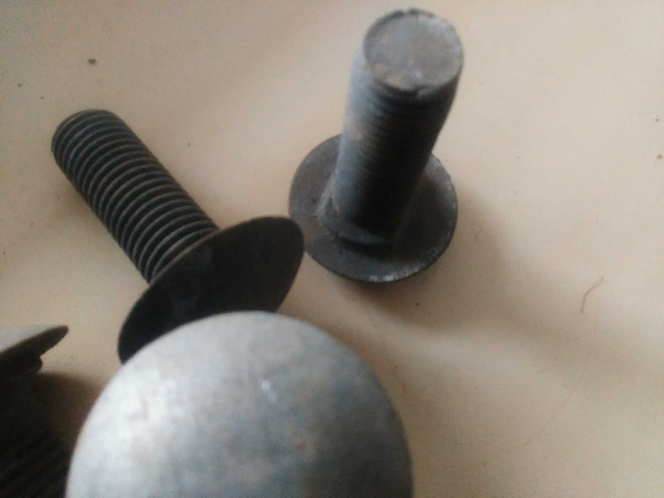 Болты на 16 .    .   .