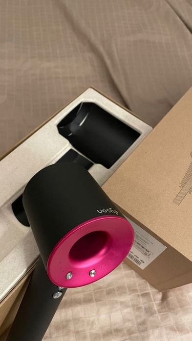Dyson HD08 - Iron Fuchsia , sigilat cu factură !