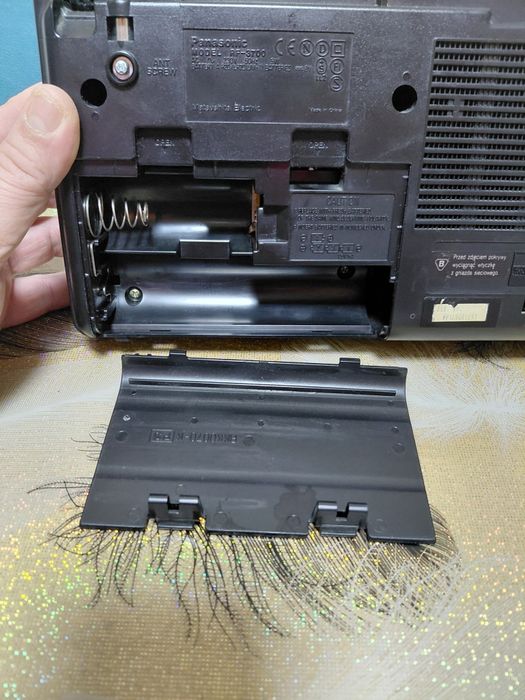 Vind radio portabil și la curent Panasonic RF-3700