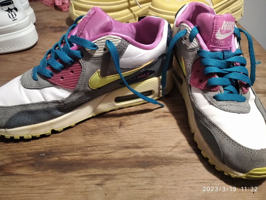 Дамски маратонки Nike