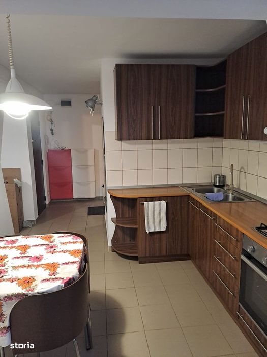 Apartament 3 camere 70 mp ~ etaj 2, cartier Bradet
