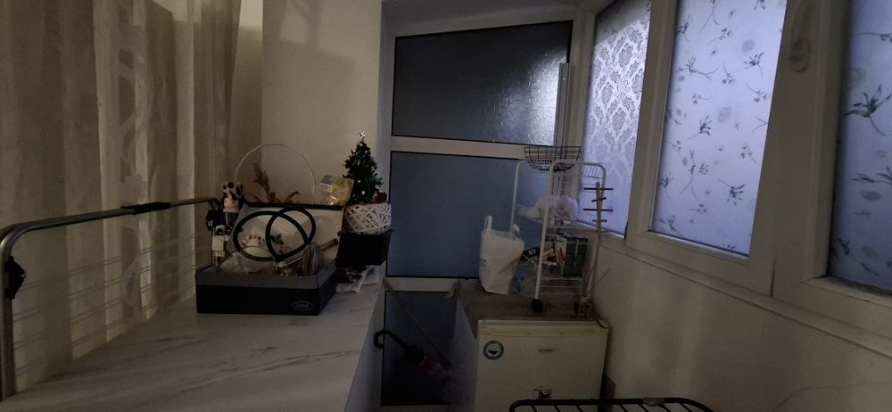 Închiriez garsoniera