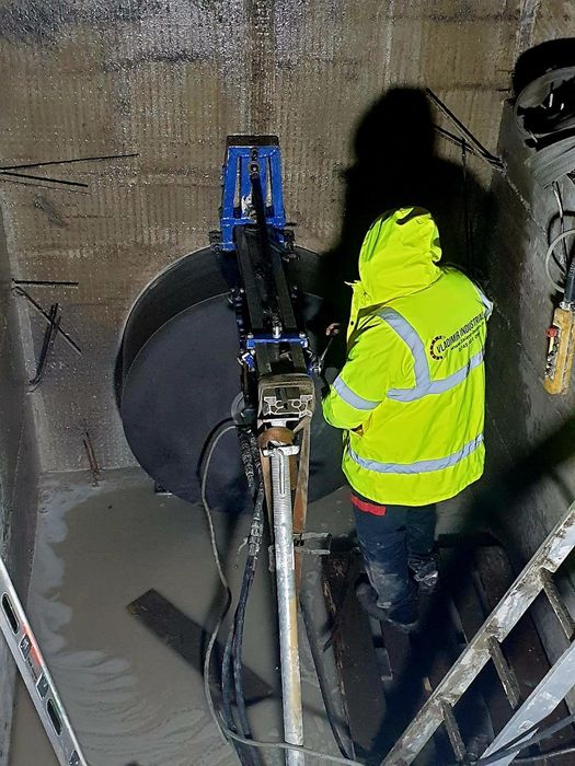 Taiat taiere decupare spart demolat beton,gauri de carota perforari