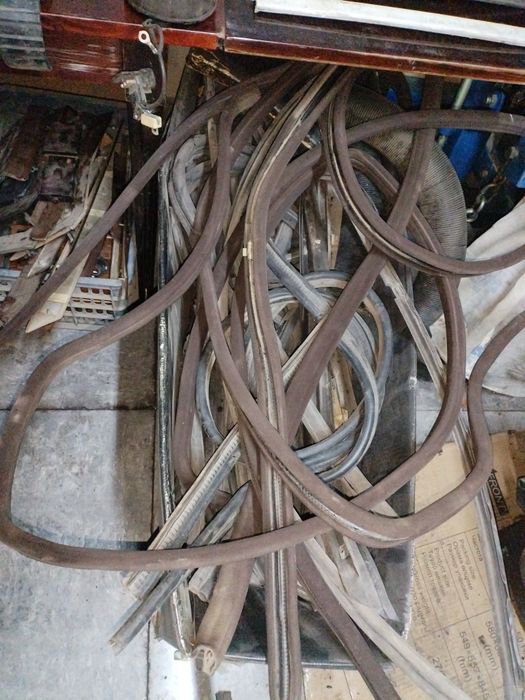 Запчасти для Мерседес 124