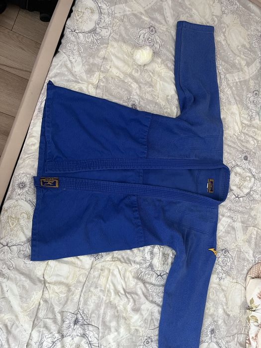 Продам кимоно для дзюдо