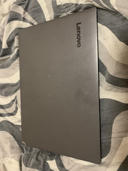 Vand laptop Lenovo Negociabil!!