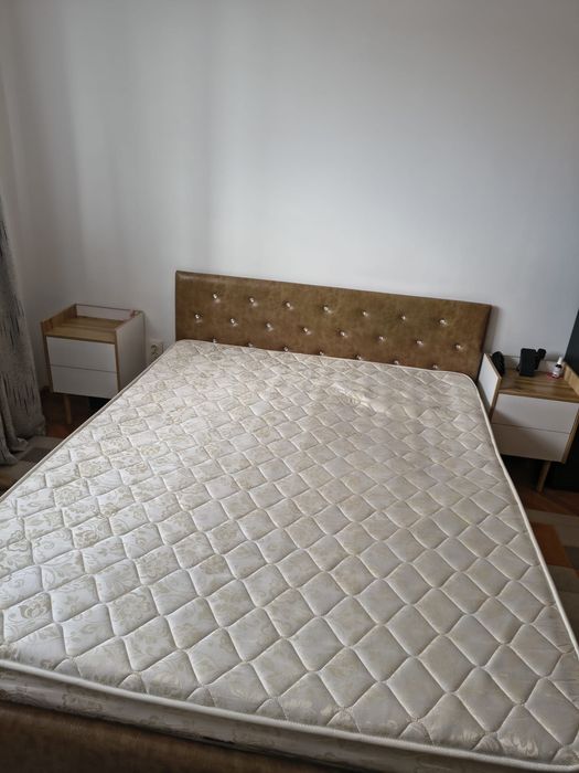 Pat cu somiera rabatabila si spatiu de depozitare 160x200