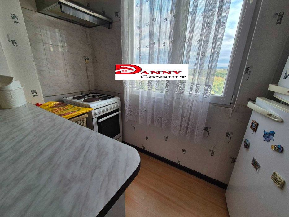 Продава се Двустаен апартамент в Горна Оряховица - 64 кв.м за 735 €/кв.м - Снимка #2