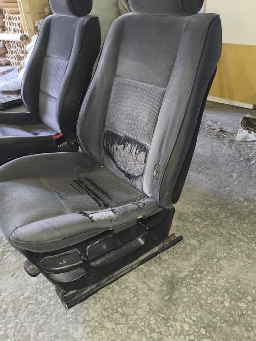 Сиденья переднии  от BMW