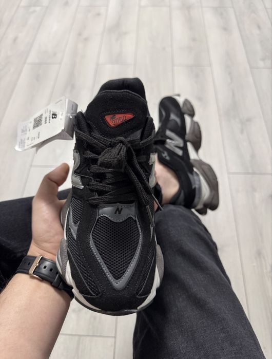Adidasi New Balance 9060 negru