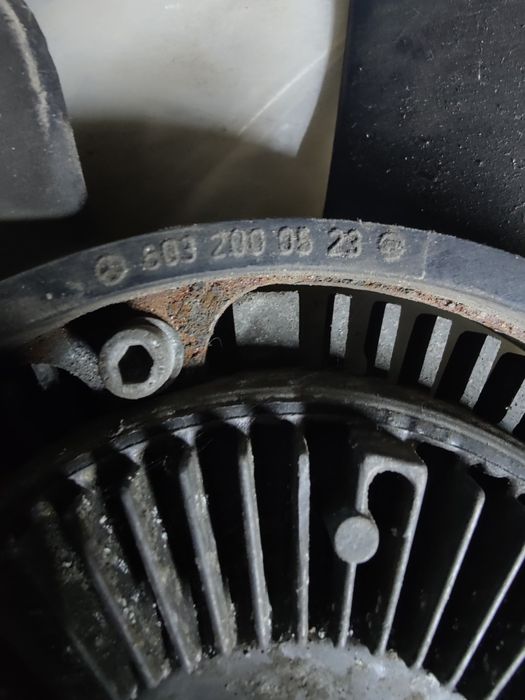 Вискомуфта с вентилятором м111 Мерседес