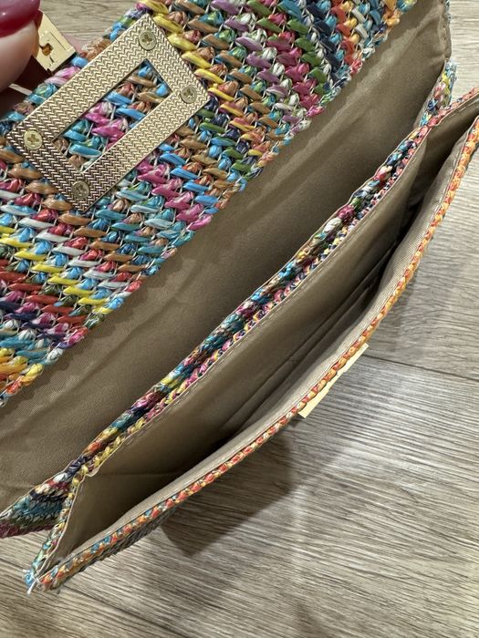 Продам цветной клатч