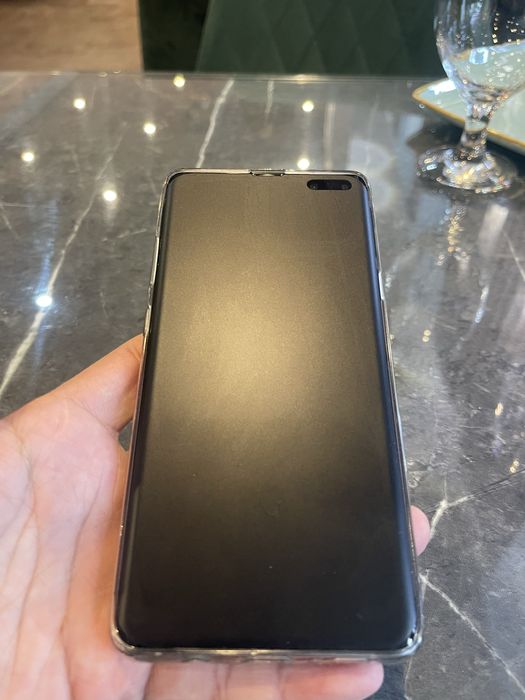 Самсунг с10 5G в черном цвете