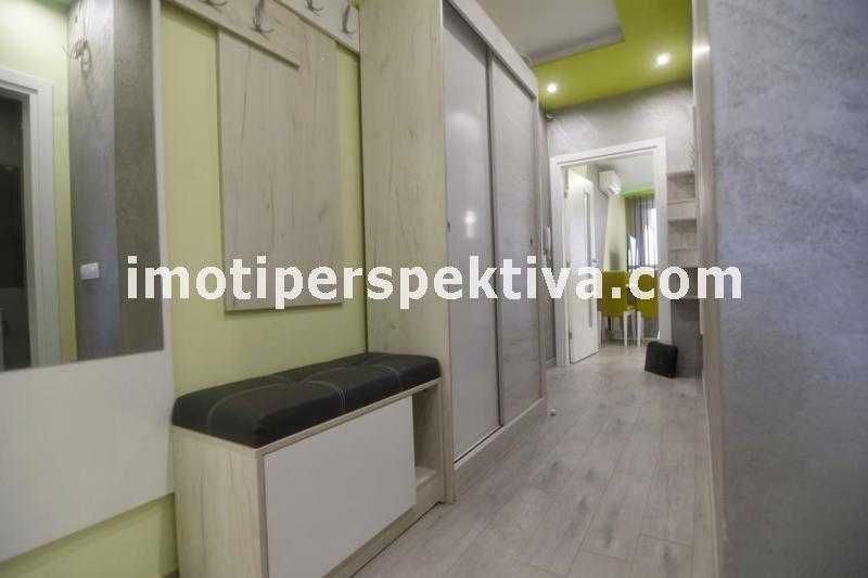 Продава се Тристаен апартамент в Пловдив, Кючук Париж - 100 кв.м за 2000 €/кв.м - Снимка #12