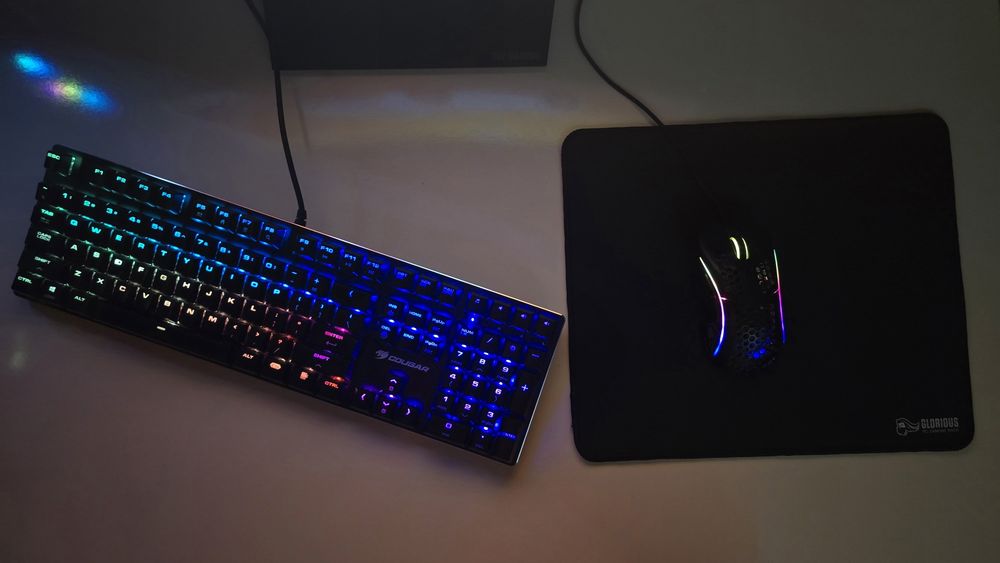 Gaming setup: Геймърски компютър + asus tuf 2k 165Hz монитор + Windows 11 Pro + Клавиатурата, мишка и mousepad(RGB)