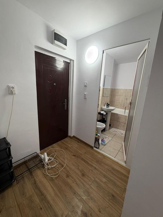 Inchiriez garosniera capatul lui Unu