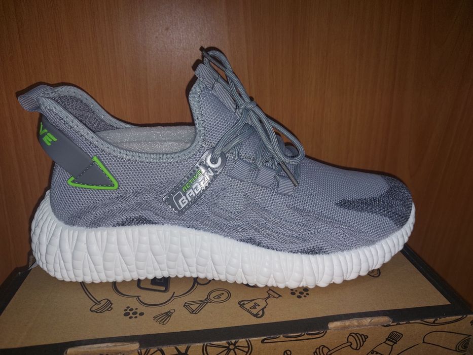 Мужские кроссовки