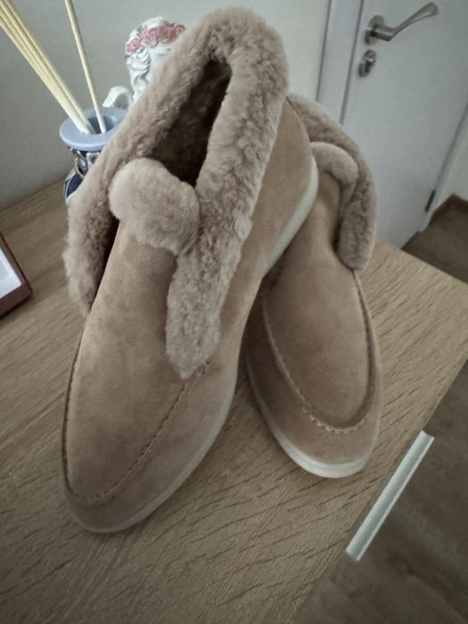 Чисто нови зимни Loro piana