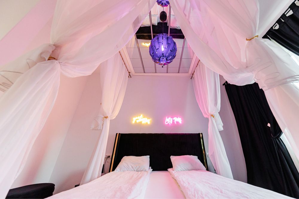 Inchiriez in regim hotelier apartament de LUX cu jacuzzi