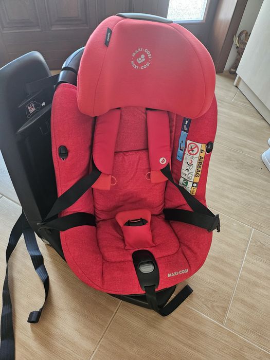 Стол за кола Maxi Cosi Axissfix 360° i-Size, Red, 0-18 кг, Червен