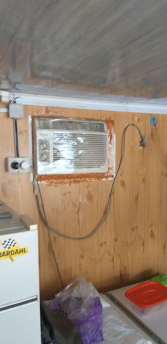 Продам киоск 2.5 на 4 .