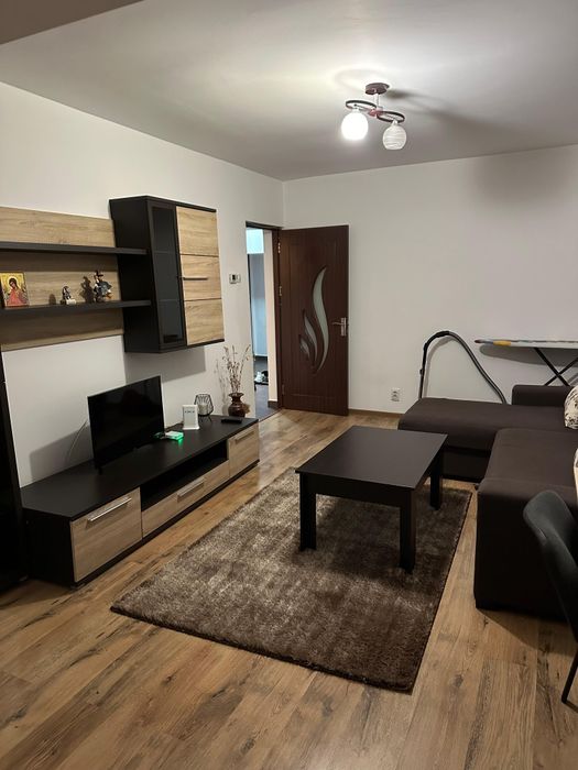 Apartament de vânzare 2 ca.ere Iasi Târgu cucu, et1