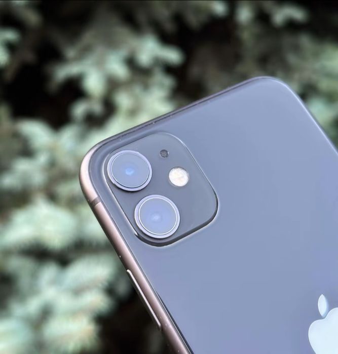 iPhone 11 черный