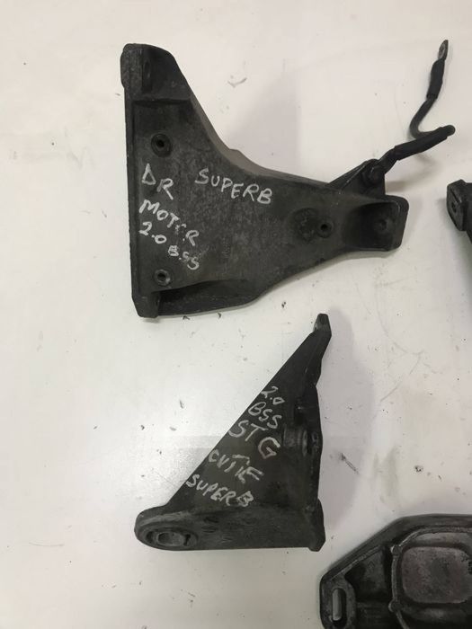 Suport motor cutie stanga dreapta 1.9 2.0 Superb Passat B5.5 Originale