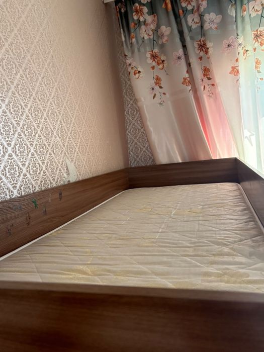 Двухярусная кровать