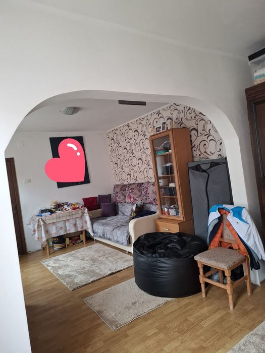 Vând casă pe strada Alexandru Ioan Cuza nr.266