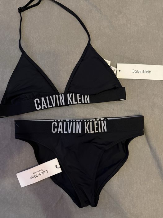 Нов бански Calvin Klein