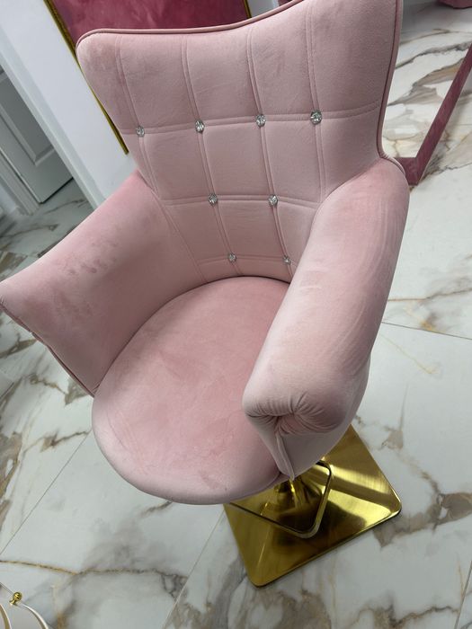 Scaun Coafor + post de lucru + oglindă