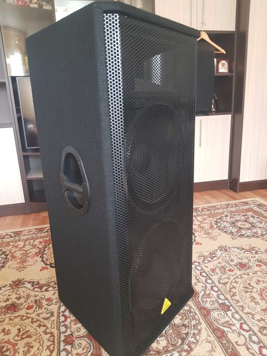 Boxa profesionala Eurolive VP2520