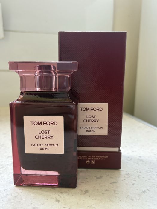TOM FORD „Lost Cherry“
