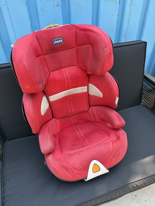 Scaun auto copii Chicco reglabil inaltime si latime