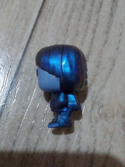 продам уилла осд изнанки, вкладыш есть,