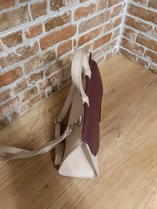 Дамска чанта естествена кожа