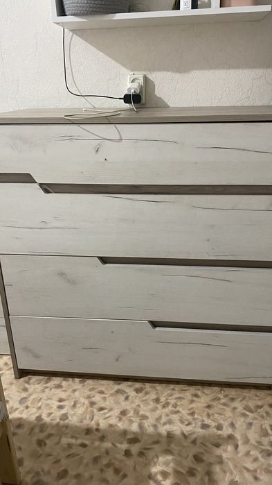 Продам шифоньер