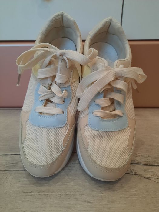 Спортни обувки (кецове) за момиче 36 номер