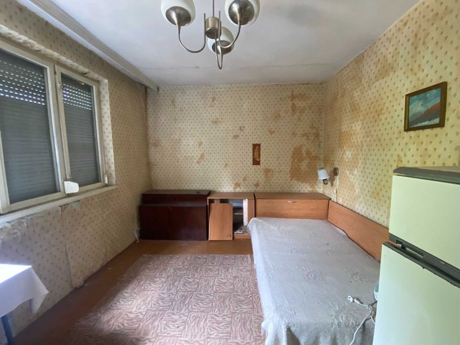Продава се Двустаен апартамент в Карлово - 65 кв.м за 1177 €/кв.м - Снимка #3